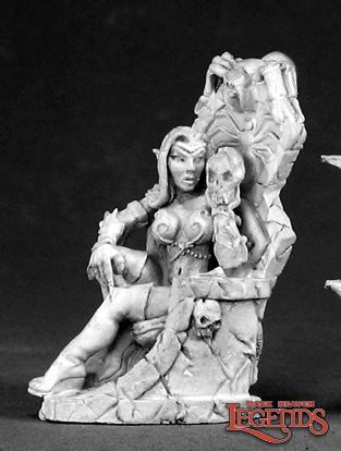 Reaper 02577 Dark Elf Queen/Throne (metal)