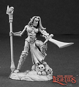 Reaper 03193 Carinth, Dark Elf Sorceress (metal)