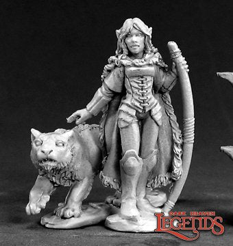 Reaper 03401 Aeris, Female Elf Ranger and Panther (metal)