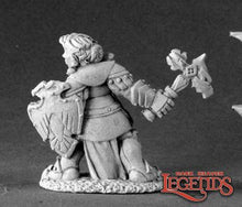 Reaper 03413 Nalila Goldhammer, Female Dwarf Paladin