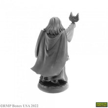 Reaper 07066 Thess Ironfaith, Female Cleric