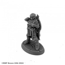 Reaper 07136 Thiann Valand, Human Cleric