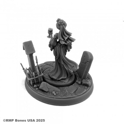 Reaper 07212 Sadraseth, Vampire Queen of Sullenhall ReaperCon 2025 Iconic