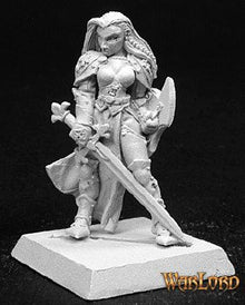Reaper 14093 Finari, Crusaders Hero Human Fighter