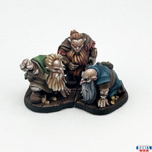 Reaper 30138 Townsfolk: Gambling Dwarves (3)