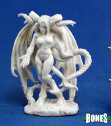 Reaper 77067 Virina, Female Demon
