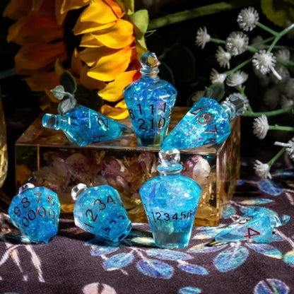 TwoFaad - Mana Potion Bottle Blue 7- Piece Dice Set