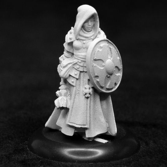Reaper 07023 Dungeon Dwellers: Ailene, Female Cleric