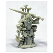 Reaper 89038 Pathfinder: Bones: Oloch, Iconic Warpriest