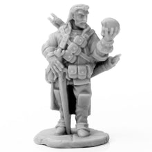 Reaper 89051 Pathfinder: Bones: Mavaro, Iconic Occultist