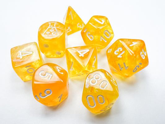 Chessex - 30053 Lab Dice Borealis  Canary/white Luminary