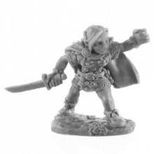 Reaper 30025 Female Gnome Rogue